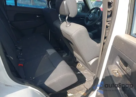 2011 Jeep Liberty Sport z USA, uszkodzony, nr VIN 1J4PP2GK4BW526462